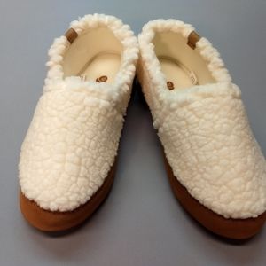 Acorn women's slippers, size 8-9